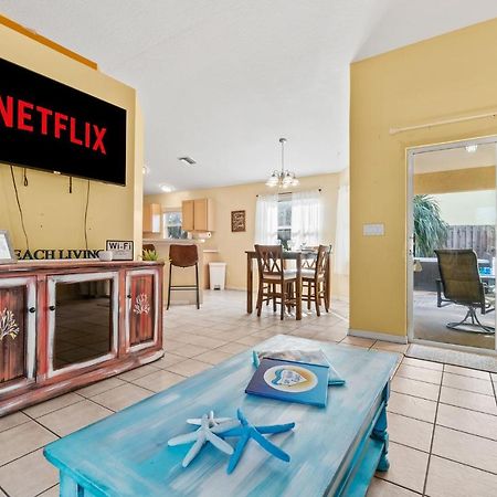 Heart Of The Waves - 3Br & 2Ba Beach Retreat - New Hot Tub - Outside Patio With Grill & Seating, Steps To Fun! Μελβούρνη Εξωτερικό φωτογραφία