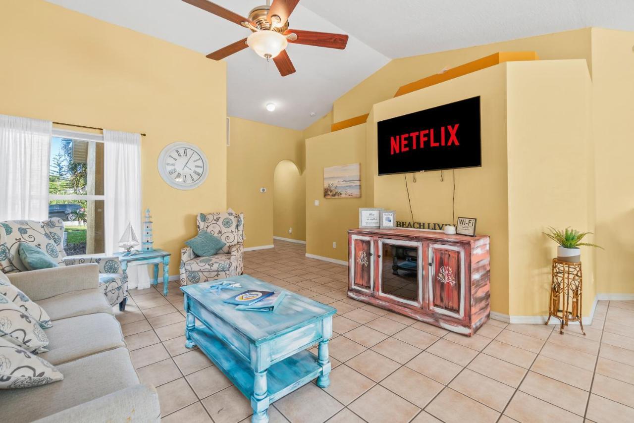 Heart Of The Waves - 3Br & 2Ba Beach Retreat - New Hot Tub - Outside Patio With Grill & Seating, Steps To Fun! Μελβούρνη Εξωτερικό φωτογραφία